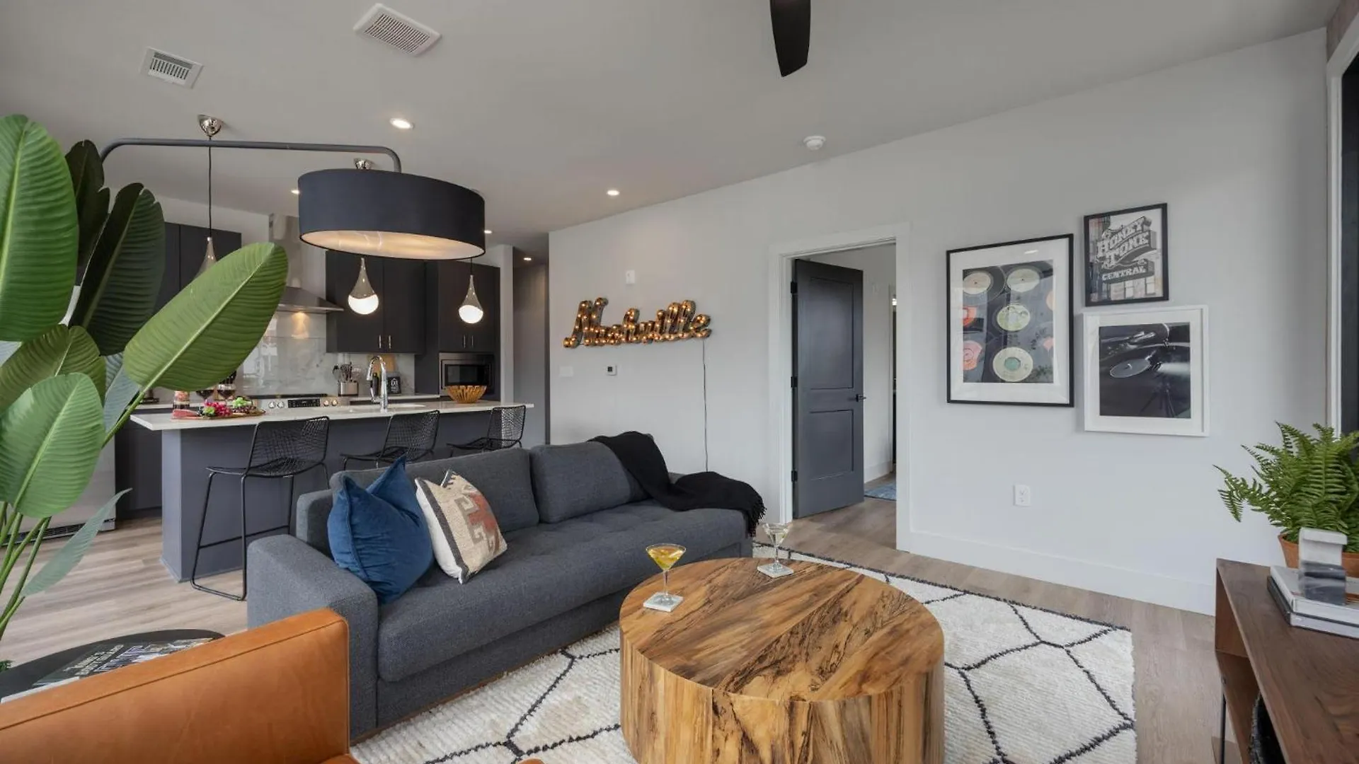 Cowboy Condo - Odyssey - Heart Of Midtown Nashville
